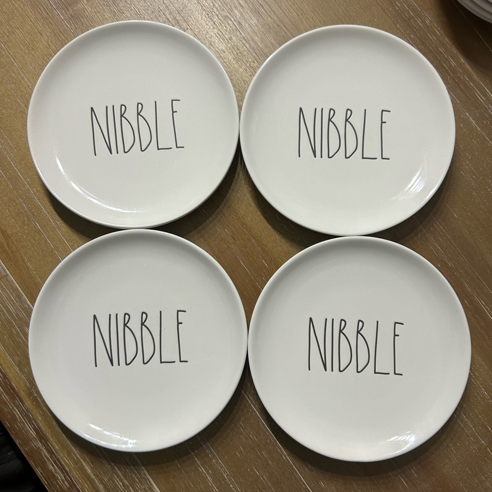 Rae Dunn Nibble Appetizer Plate Set